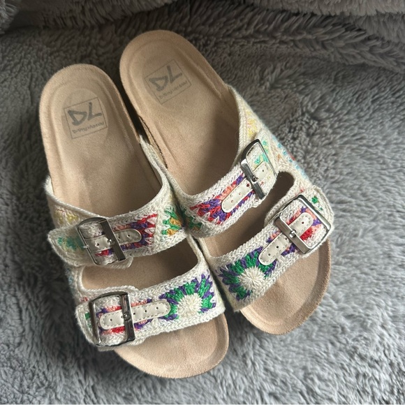 Platform Sandal - Picture 2 of 6